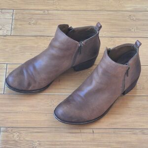 LUCKY BRAND BASEL BOOTIES 7.5 Burnished Brown Leather